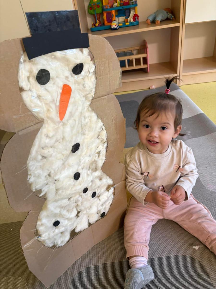 Zimowe zabawy pełne kreatywności i radości!